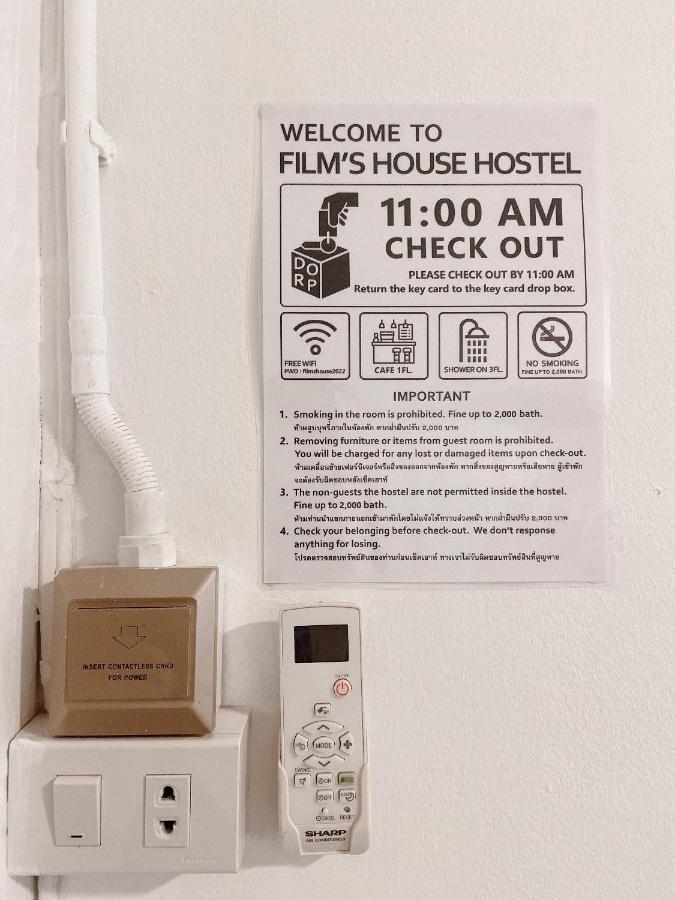 Films House Hostel Bangsaen Eksteriør billede