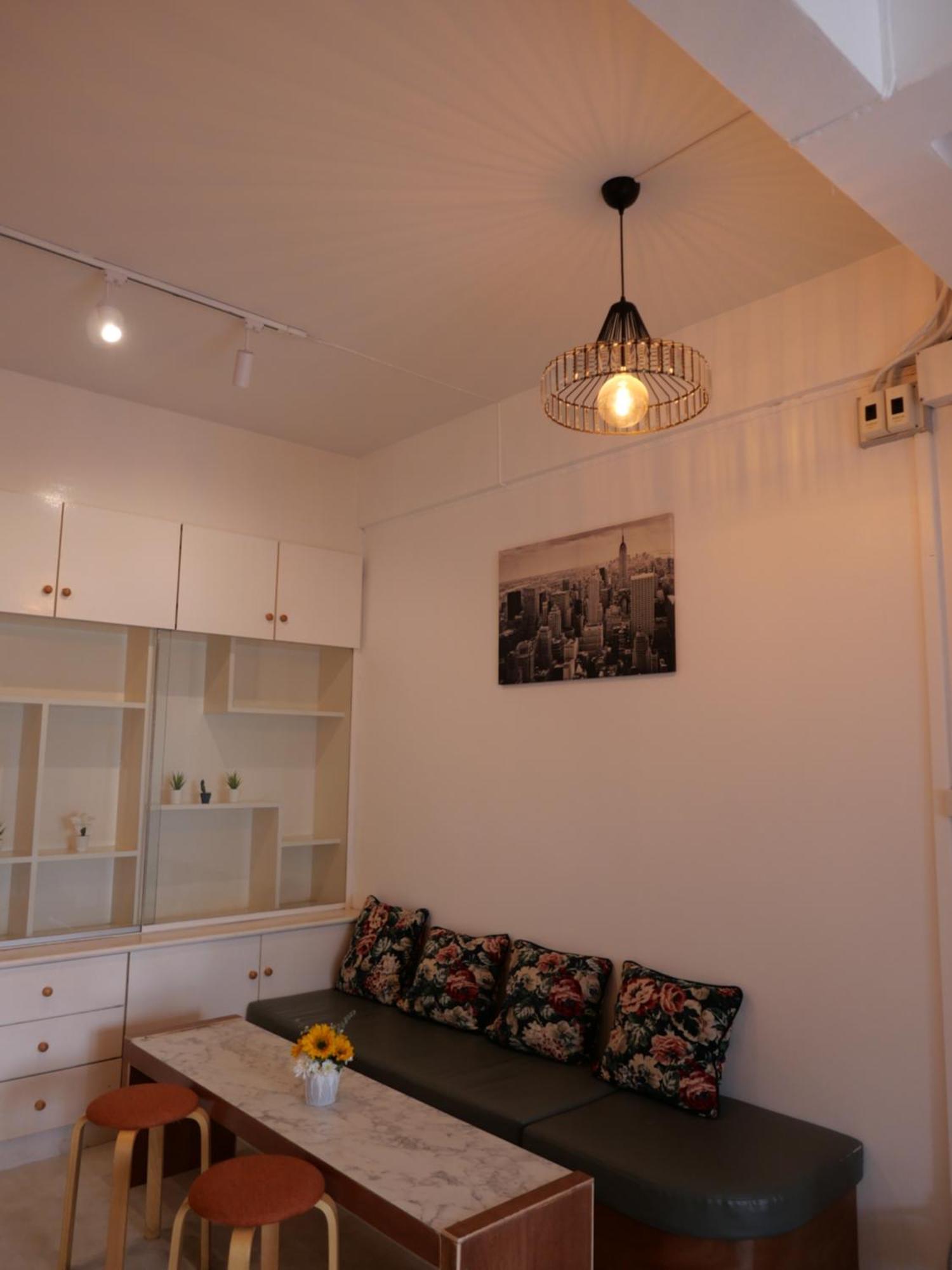 Films House Hostel Bangsaen Eksteriør billede